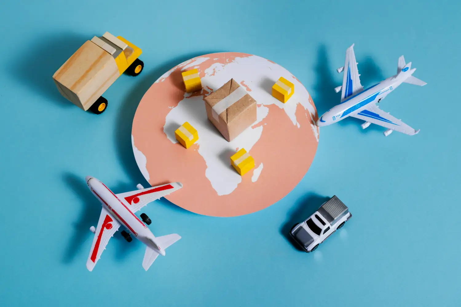 Dokumen yang Wajib Ada Pas Mau Kirim Barang ke Luar