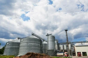 Kenapa Storage Tank Butuh Perawatan Khusus dan Rutin