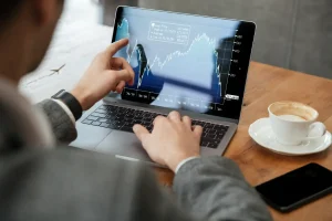 Di Balik Harga Saham, Ada Analisa Fundamental yang Menentukan