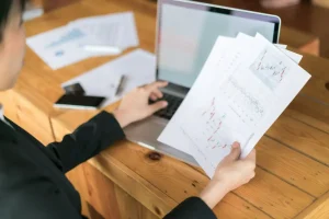 Bedanya Laporan Keuangan Pabrik dengan Perusahaan Jasa